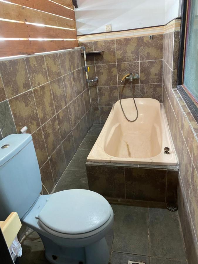 Kayuna Homestay Padangbai  Luaran gambar