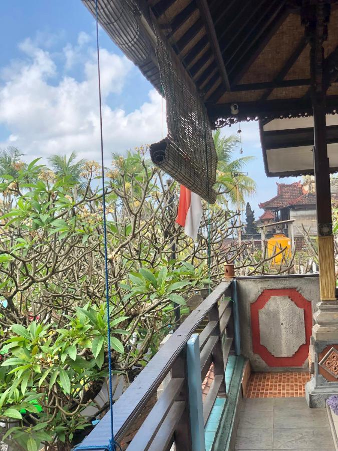 Kayuna Homestay Padangbai  Luaran gambar