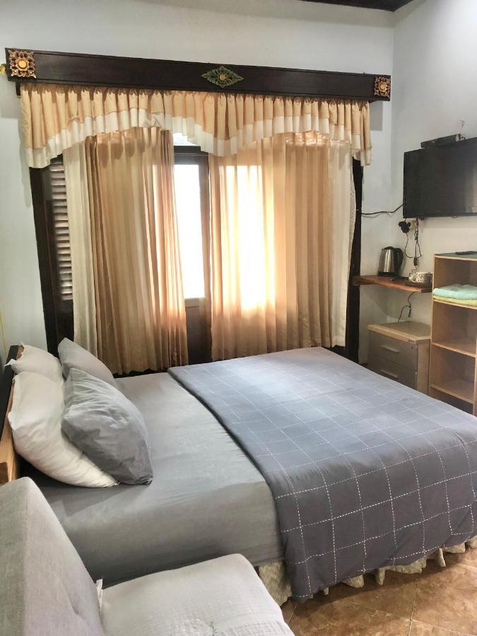 Kayuna Homestay Padangbai  Luaran gambar